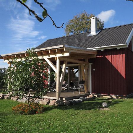 Krusati Mednieki Kalvene旅馆 外观 照片